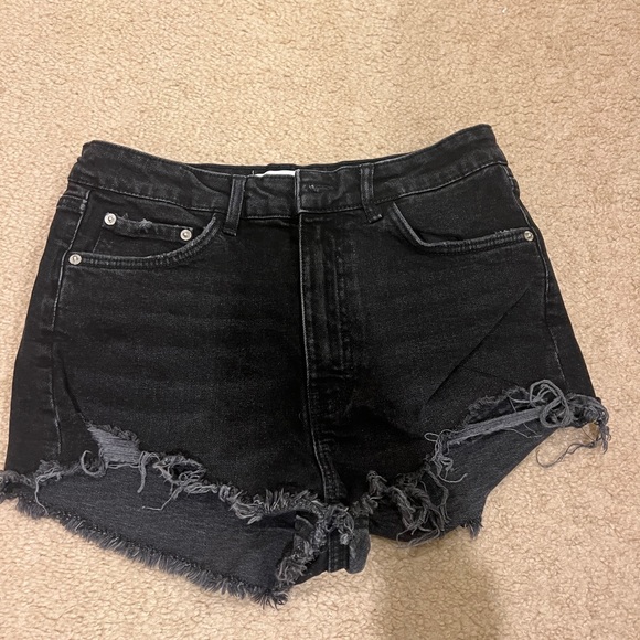 Zara black jean shorts - Picture 1 of 2